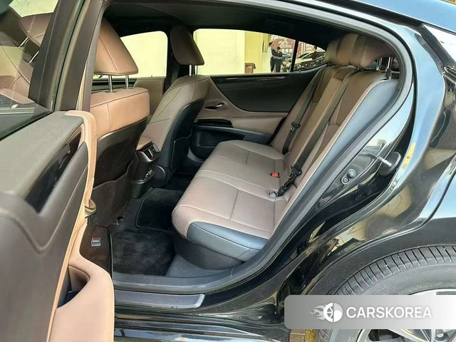 Lexus ES id 4307685 из Китая 12