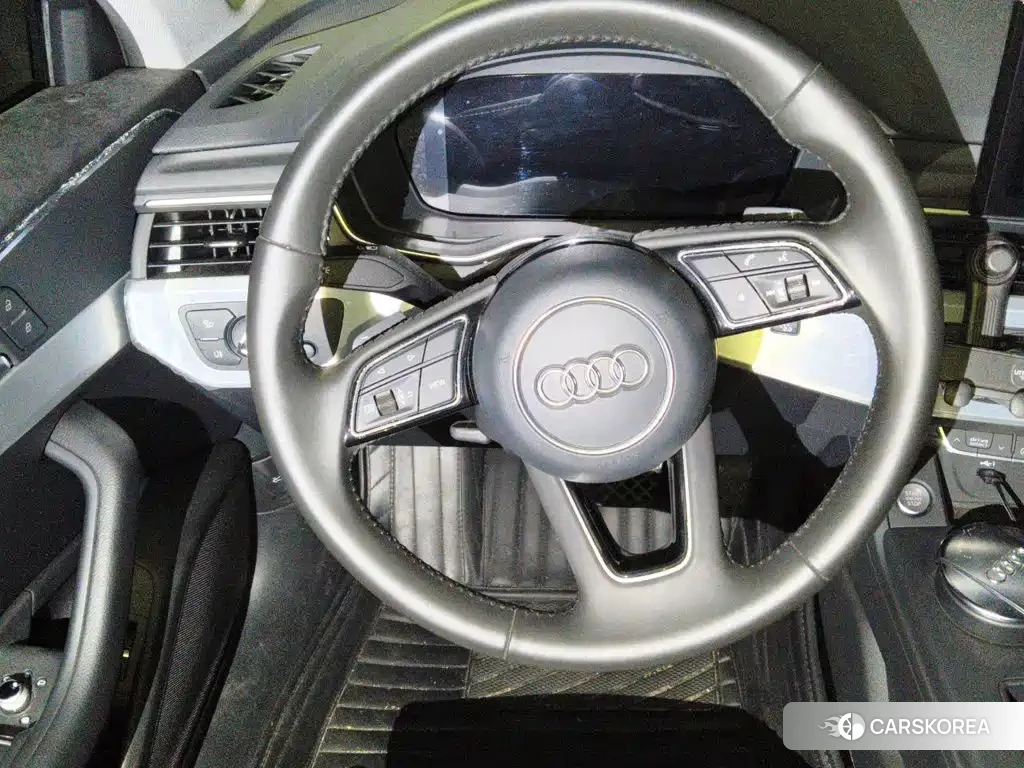 Audi A4L id 4679957 из Китая 12