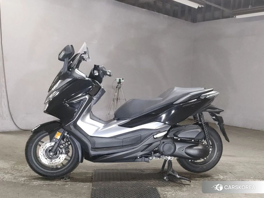 Проданный Honda FORZA 2018 из Японии, фото 2