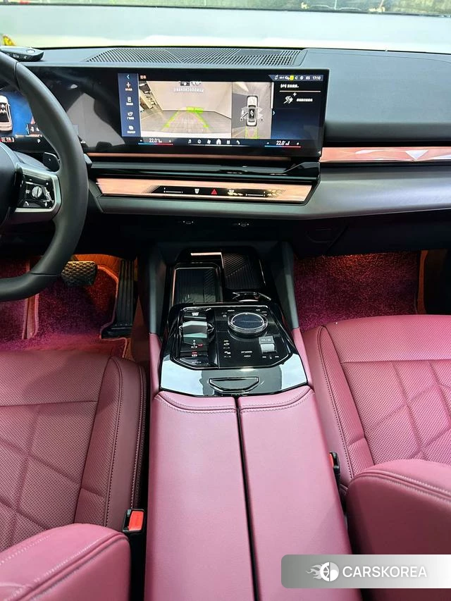 BMW 5 series 2025 Белый из Китая, фото 4