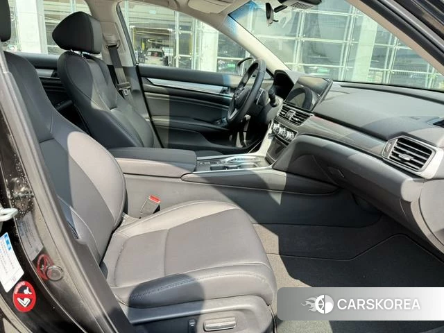 Honda Accord id 4254713 из Китая 12