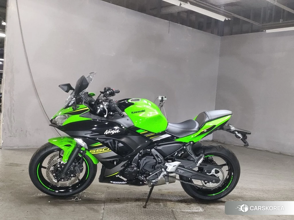 Проданный Kawasaki NINJA 650 2018 из Японии, фото 2