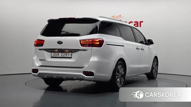 Kia The New Carnival id 3761244 из Кореи 12