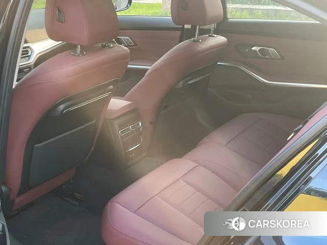 BMW 3 series 2021 Черный из Китая, фото 4