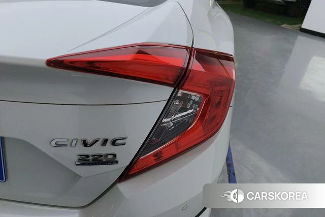 Honda Civic id 3804576 из Китая 9