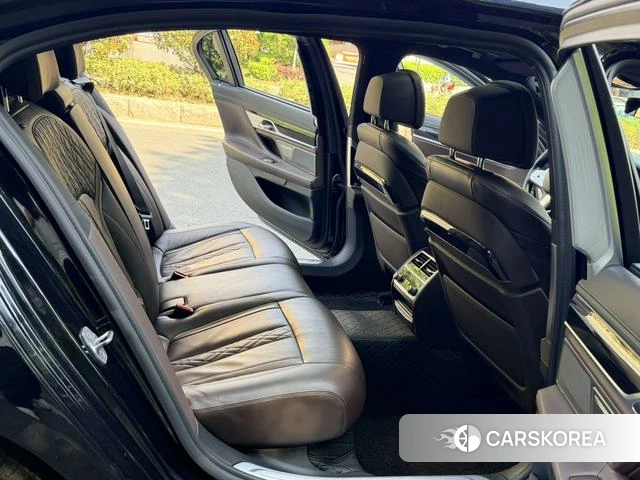 BMW 7 series id 4271761 из Китая 12