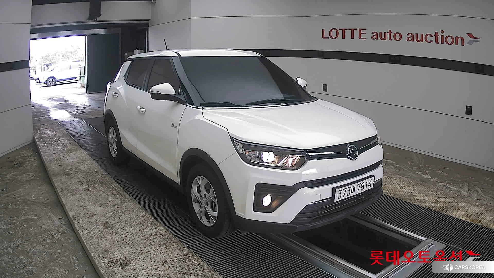 SsangYong Tivoli id 3875668 из Кореи 12