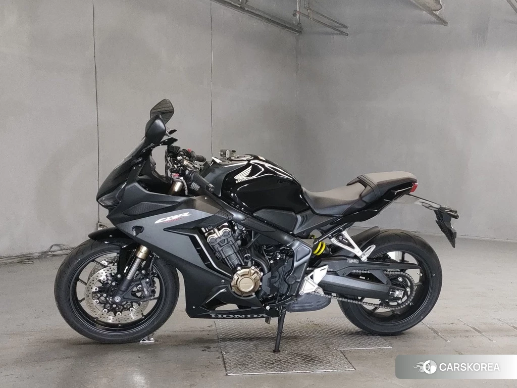 Проданный Honda CBR650R 2021 из Японии, фото 2