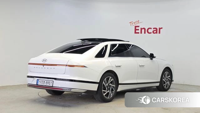 Hyundai Grandeur (GN7) id 4408866 из Кореи 12