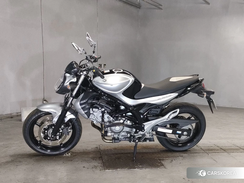 Проданный Suzuki GLADIUS 650 2012 из Японии