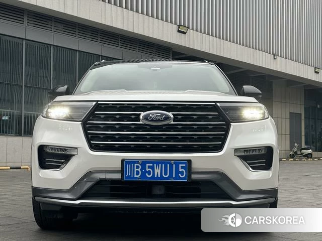 Ford Explorer 2021 Белый из Китая, фото 3