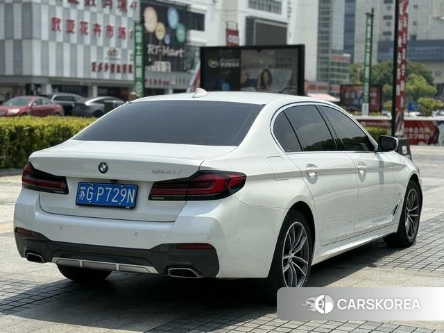 BMW 5 series 2021 Белый из Китая, фото 3