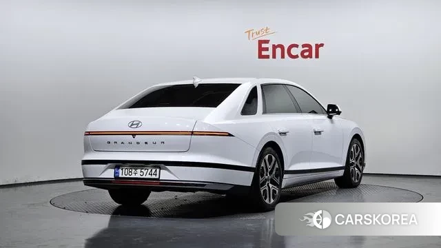 Hyundai Grandeur Hybrid (GN7) id 3518130 из Кореи 12