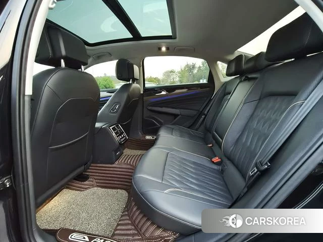 Volkswagen Passat id 4261235 из Китая 11