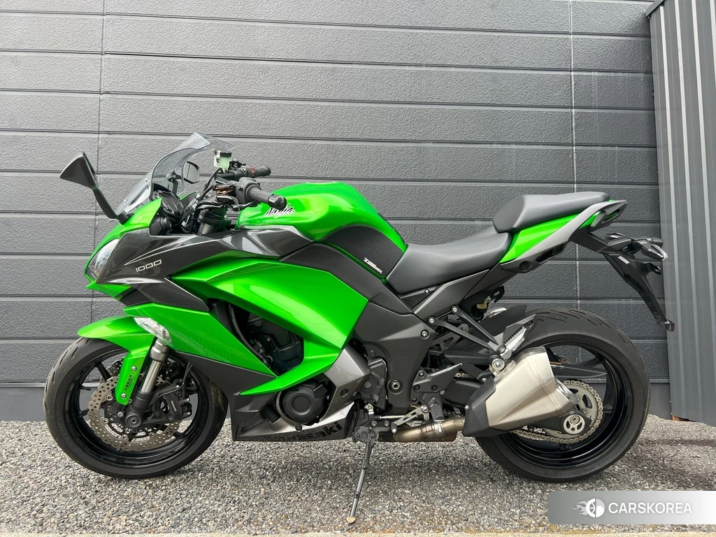 Проданный Kawasaki NINJA 1000 2017 из Японии