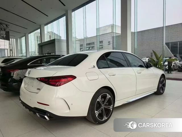Mercedes-Benz Class C 2022 Белый из Китая, фото 2