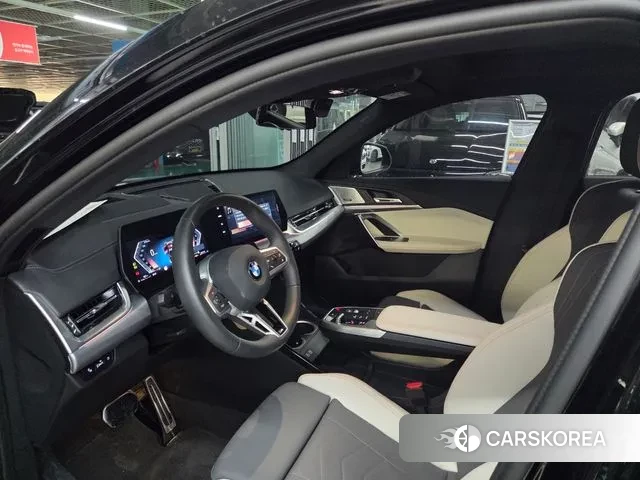 BMW X2 (U10) 2024 Черный из Кореи, фото 4