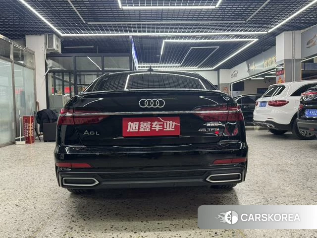 Audi A6L 2022 Черный из Китая, фото 3