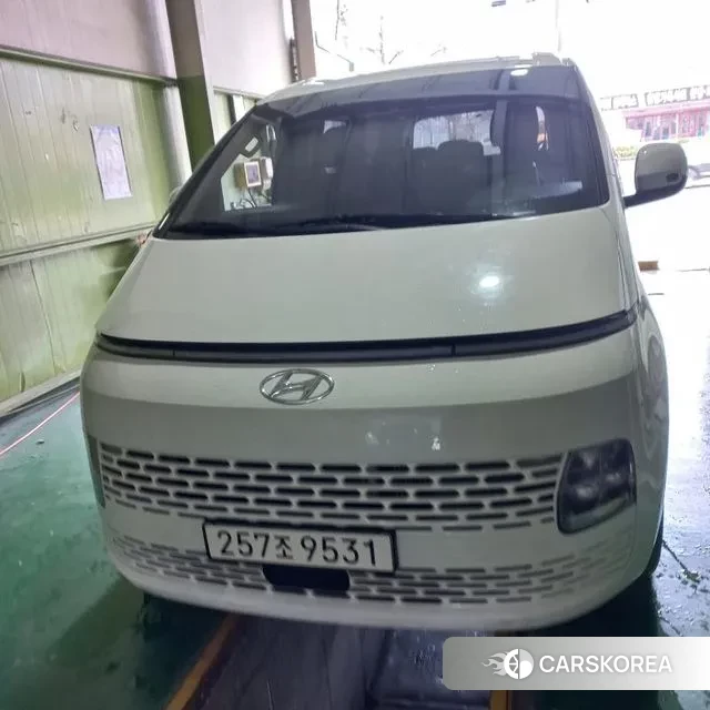 Hyundai Staria 2021 Белый из Кореи, фото 2