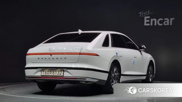 Hyundai Grandeur (GN7) id 2983972 из Кореи 12