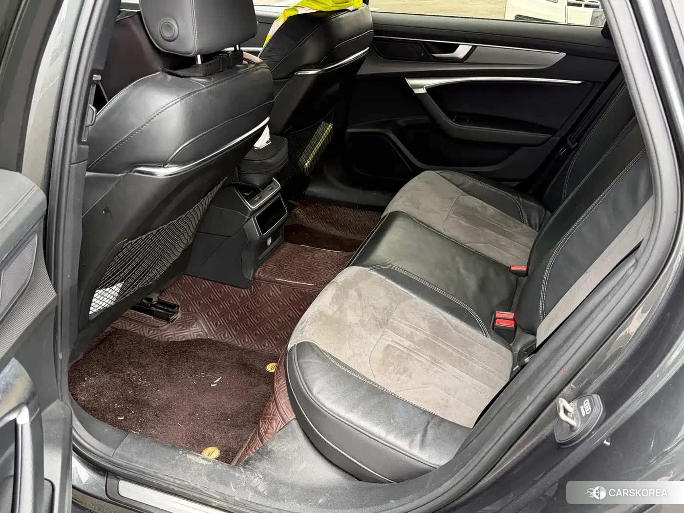 Audi A6L 2022 Silver/gray из Китая, фото 3