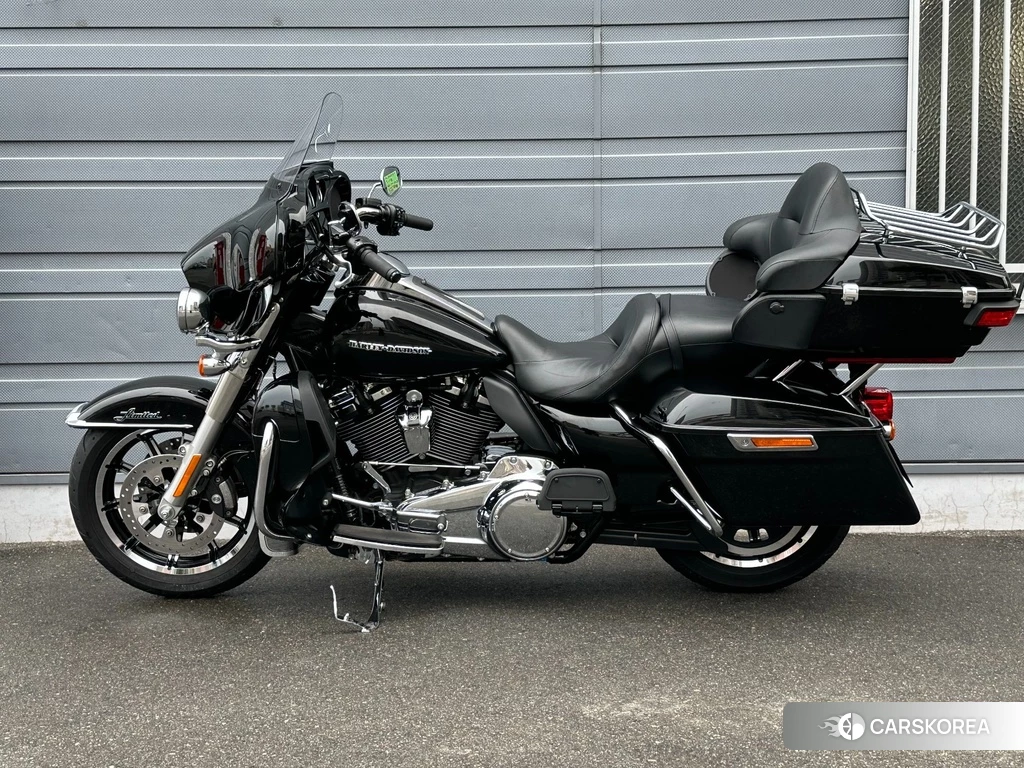 Проданный Harley-Davidson Electra Glide FLHTK1690 2018 из Японии, фото 2