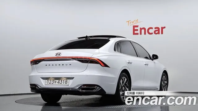 Hyundai The New Grandeur IG Hybrid id 2743107 из Кореи 12