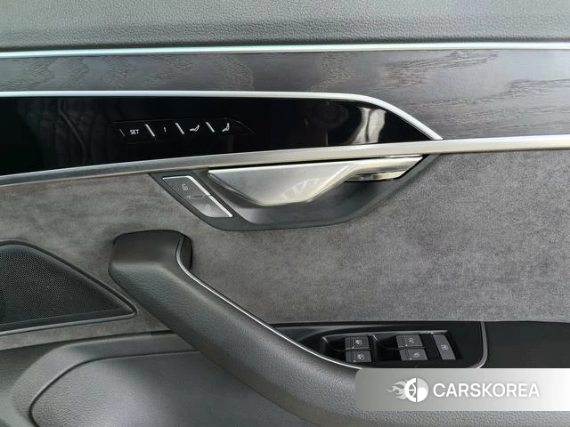 Audi A8 id 4342192 из Китая 12