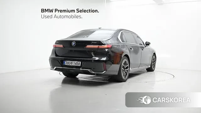 BMW 7 Series (G70) id 3431925 из Кореи 12