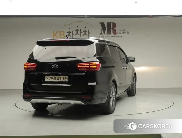 Kia The New Carnival id 3407745 из Кореи 12