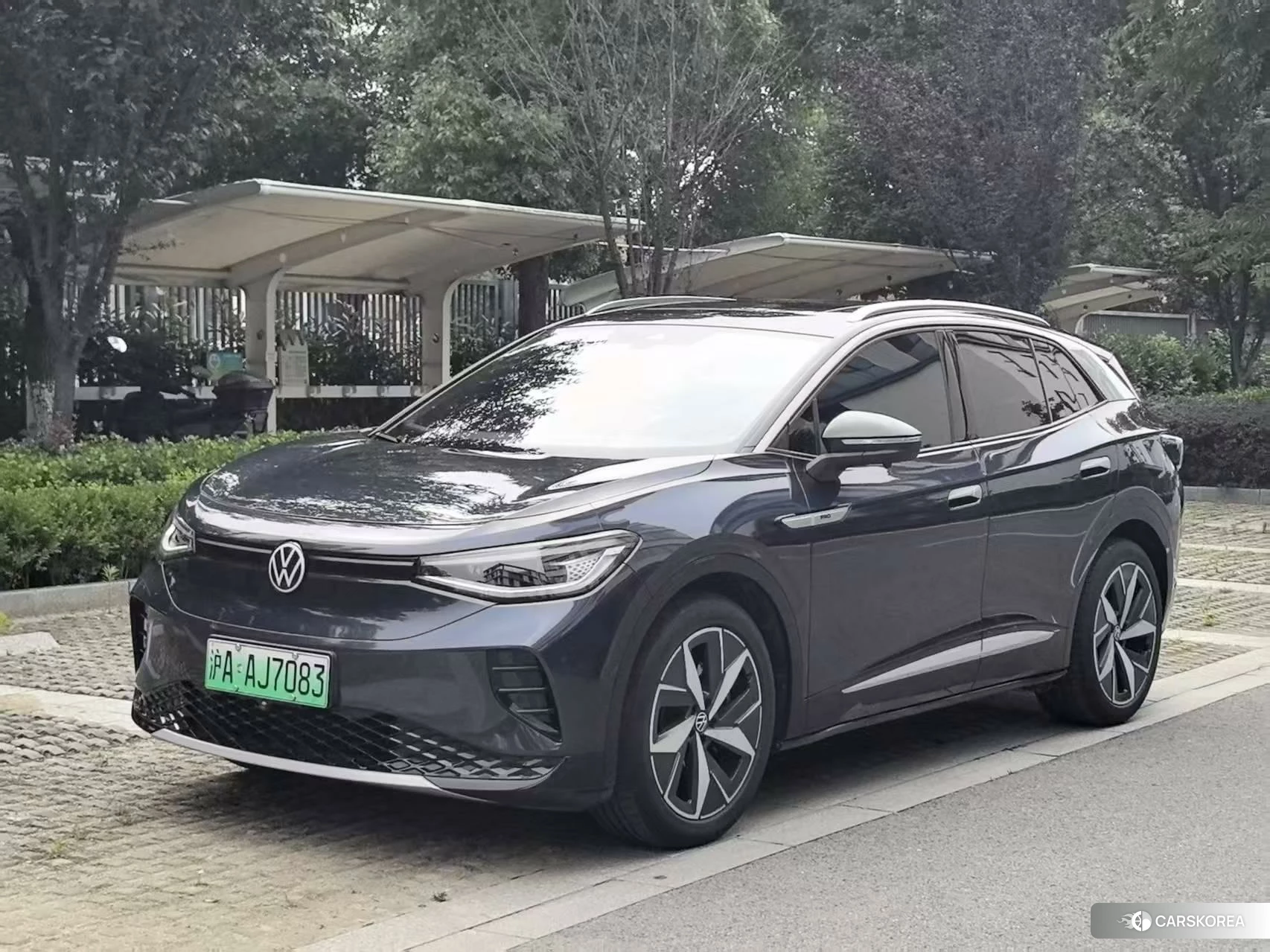 Volkswagen ID.4 X 2022 Темно-серый из Китая, фото 2