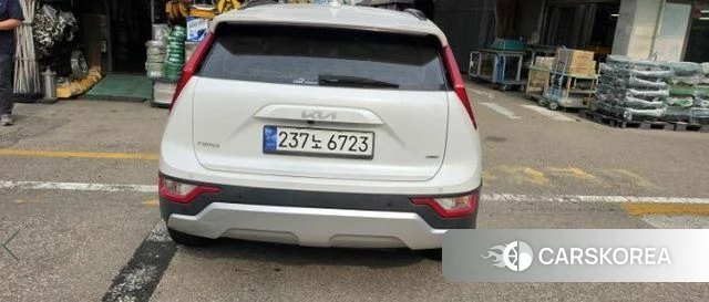 Kia Di Ol Nu Niro 2023 Белый из Кореи, фото 2