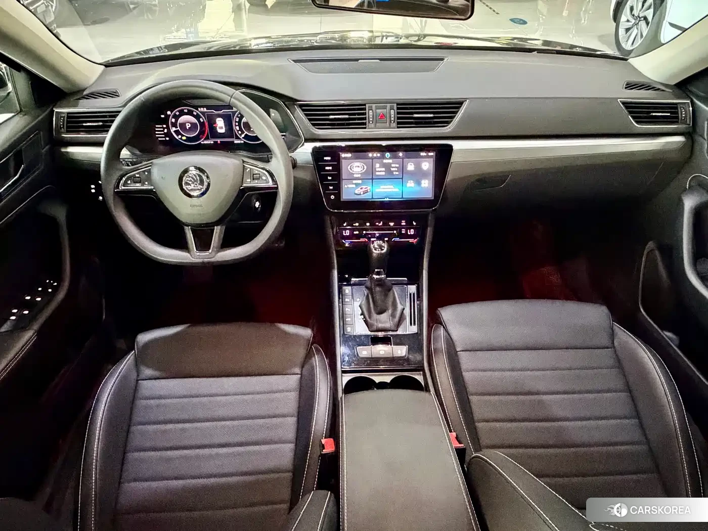 Skoda Superb id 4589283 из Китая 7