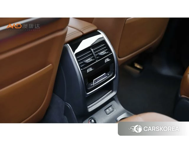 BMW X7 2023 Черный из Китая, фото 3