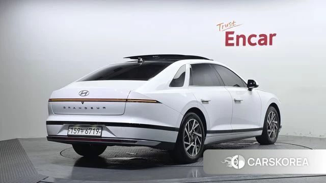 Hyundai Grandeur (GN7) id 4591930 из Кореи 12