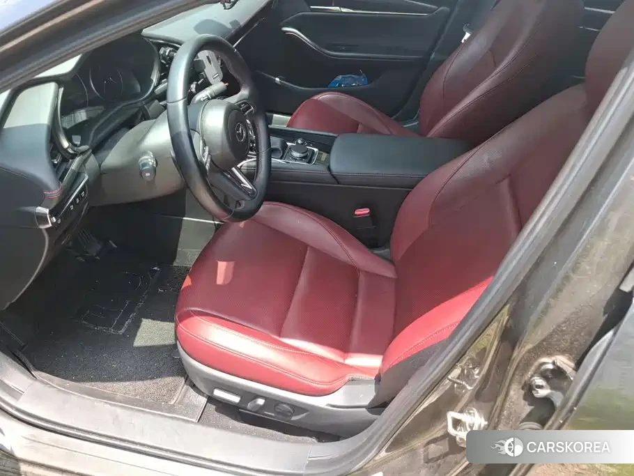 Mazda 3 id 4664613 из Китая 8
