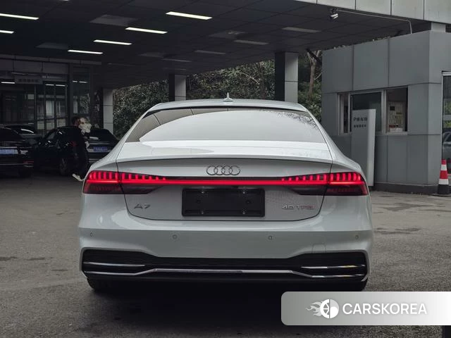 Audi A7 id 4260349 из Китая 12