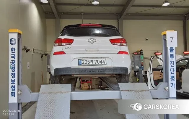 Hyundai i30 (PD) 2018 Белый из Кореи, фото 2