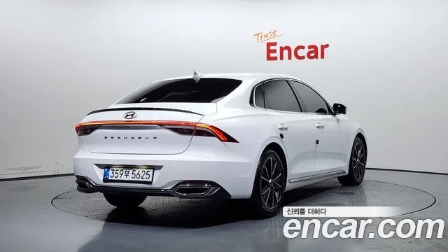 Hyundai The New Grandeur IG id 2879321 из Кореи 12