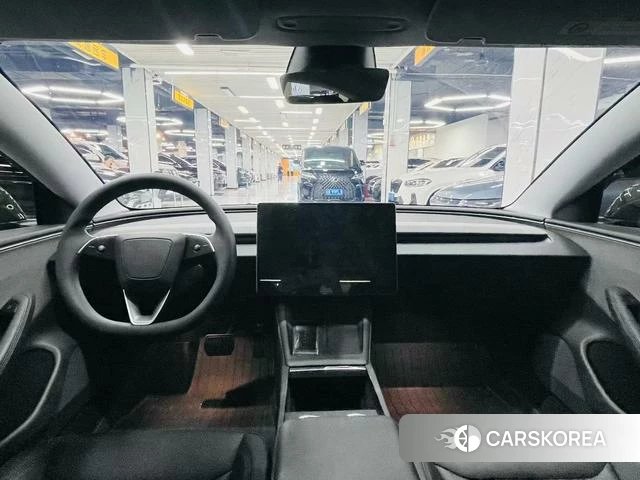 Tesla Model 3 2025 Темно-серый из Китая, фото 2