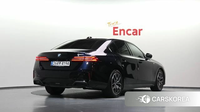 BMW 5 Series (G60) id 4916493 из Кореи 12