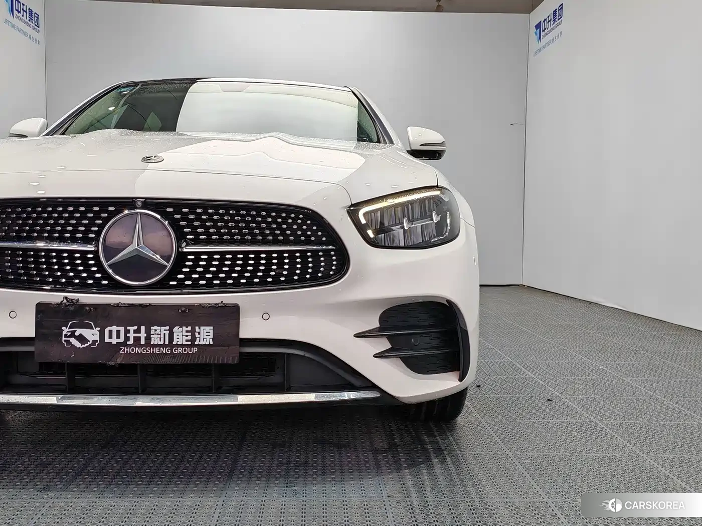 Mercedes-Benz E-Class id 4686207 из Китая 12