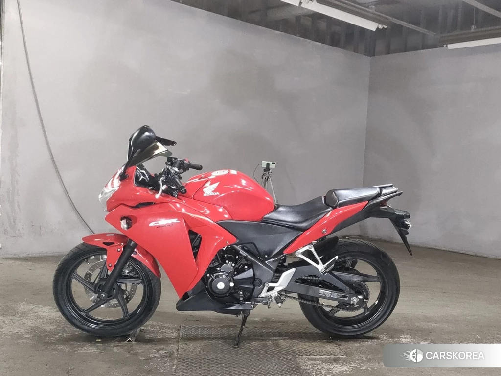 Проданный Honda CBR250R 2013 из Японии, фото 2