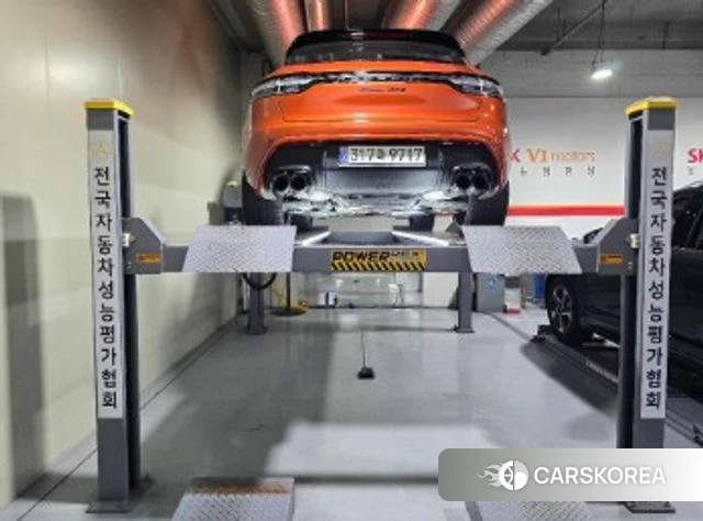 Porsche Macan 2022 Оранжевый из Кореи, фото 2