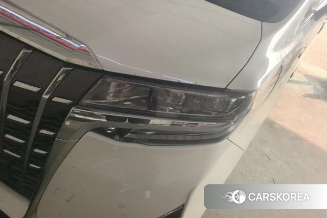 Toyota Elfa id 4261890 из Китая 9