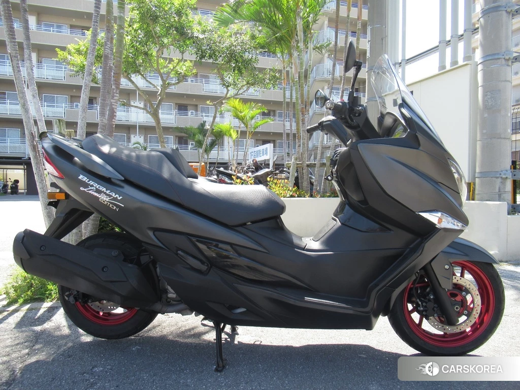 Проданный Suzuki BURGMAN 400 2017 из Японии