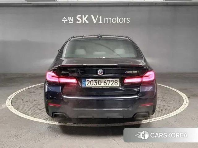 BMW 5 Series (G30) id 3577636 из Кореи 12