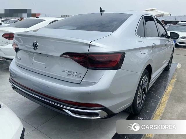 Volkswagen Sagitar 2024 Серебристо-серый из Китая, фото 5