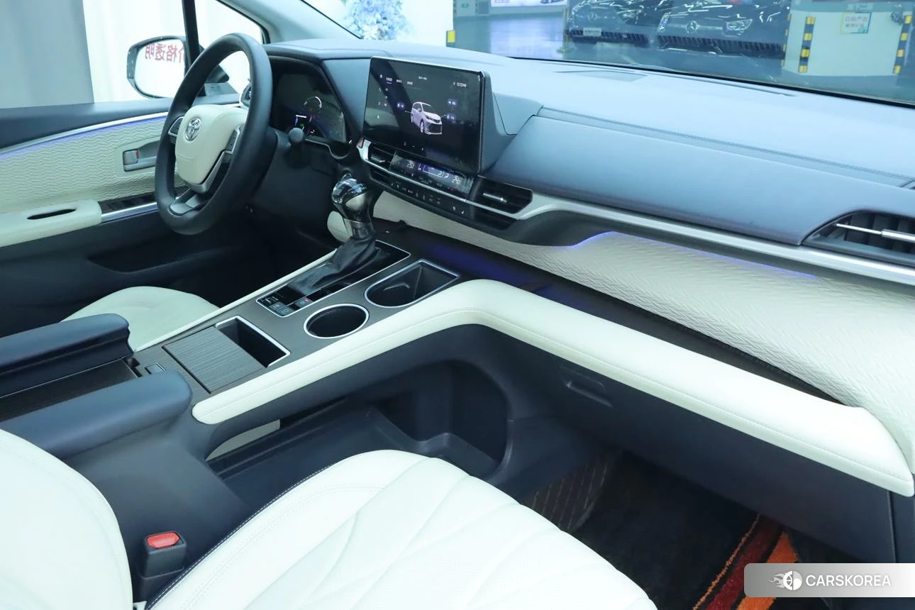 Toyota Saina id 4498547 из Китая 12