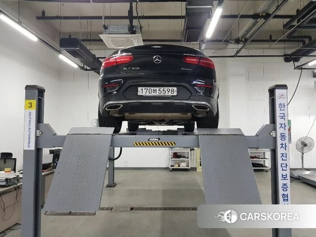 Mercedes-Benz GLC-Class X253 2019 Черный из Кореи, фото 2